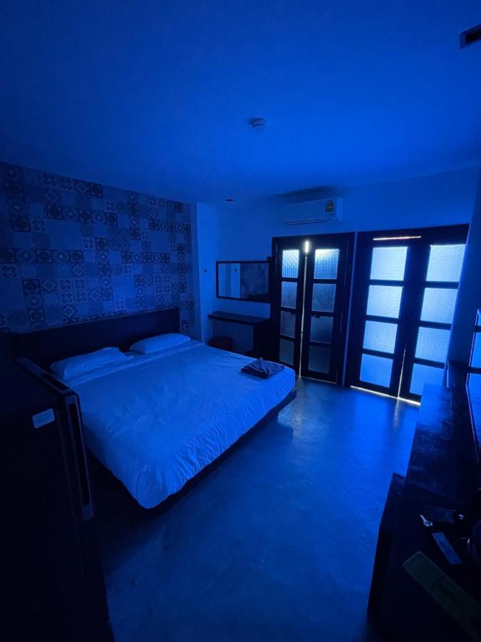 Islanda Hotel Patong Exteriér fotografie
